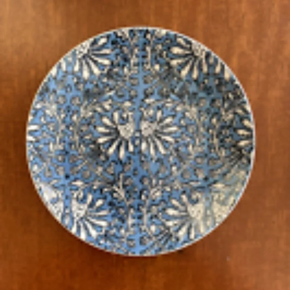 Williams Sonoma Isla Appetizer Plates Set of 4 NEW